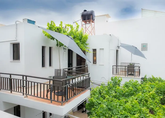 Stellar Apartments I